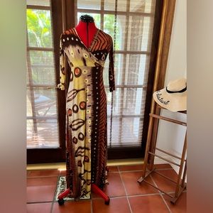 Maxi print dress. Do not miss out.